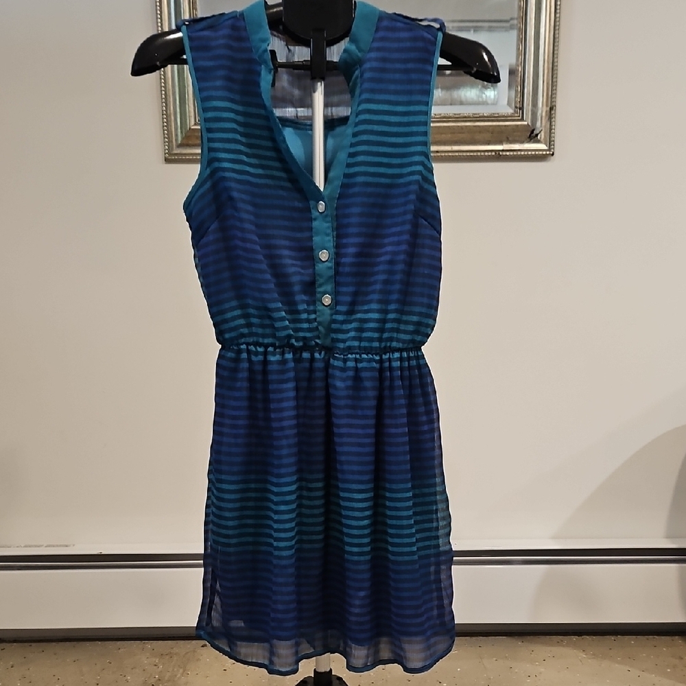 Rewind Blue Buttoned Sleeveless Sundress